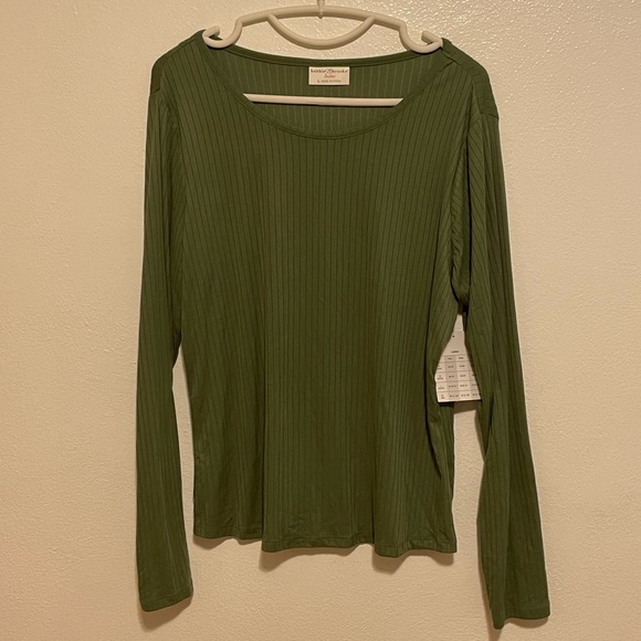 Bobbie Brooks Tops - Bobbie Brooks Olive Green Ribbed Long Sleeve Shirt Scoop Neck